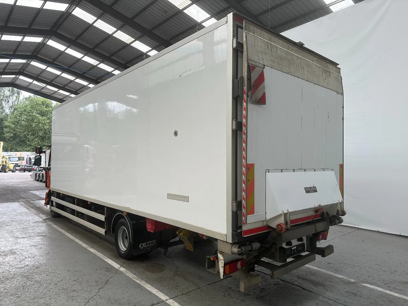 Renault D 12 220 / 264728 km - Truk berpendingin: gambar 4 Renault D 12 220 / 264728 km - Truk berpendingin: gambar 4