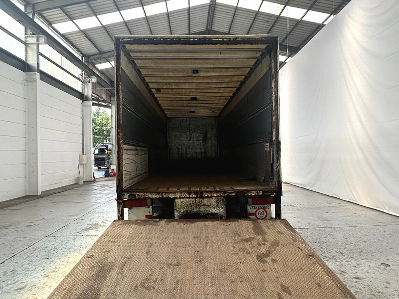 Renault Premium 220 / AIRCO - Truk box: gambar 5 Renault Premium 220 / AIRCO - Truk box: gambar 5