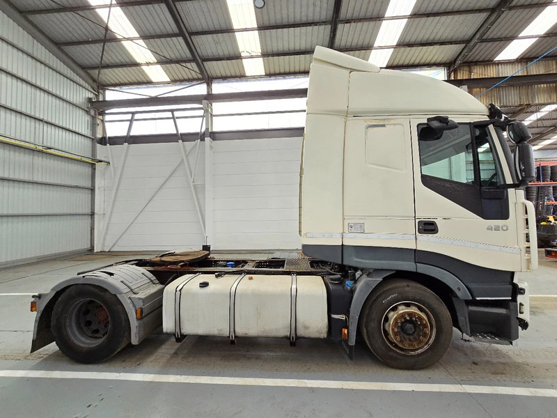 Iveco Stralis 420 RETARDER / EURO 5 STANDAIRCO - Tractor head: gambar 4 Iveco Stralis 420 RETARDER / EURO 5 STANDAIRCO - Tractor head: gambar 4