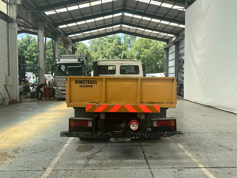 Volvo FL 612 - Truk jungkit: gambar 4 Volvo FL 612 - Truk jungkit: gambar 4