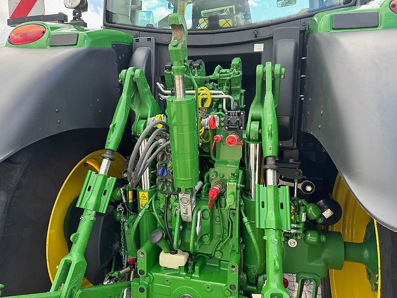 John Deere 6R195 AP 50KM COMMAND-PRO G5-PLUS 2024 690 UUR!!! - Traktor: gambar 4 John Deere 6R195 AP 50KM COMMAND-PRO G5-PLUS 2024 690 UUR!!! - Traktor: gambar 4