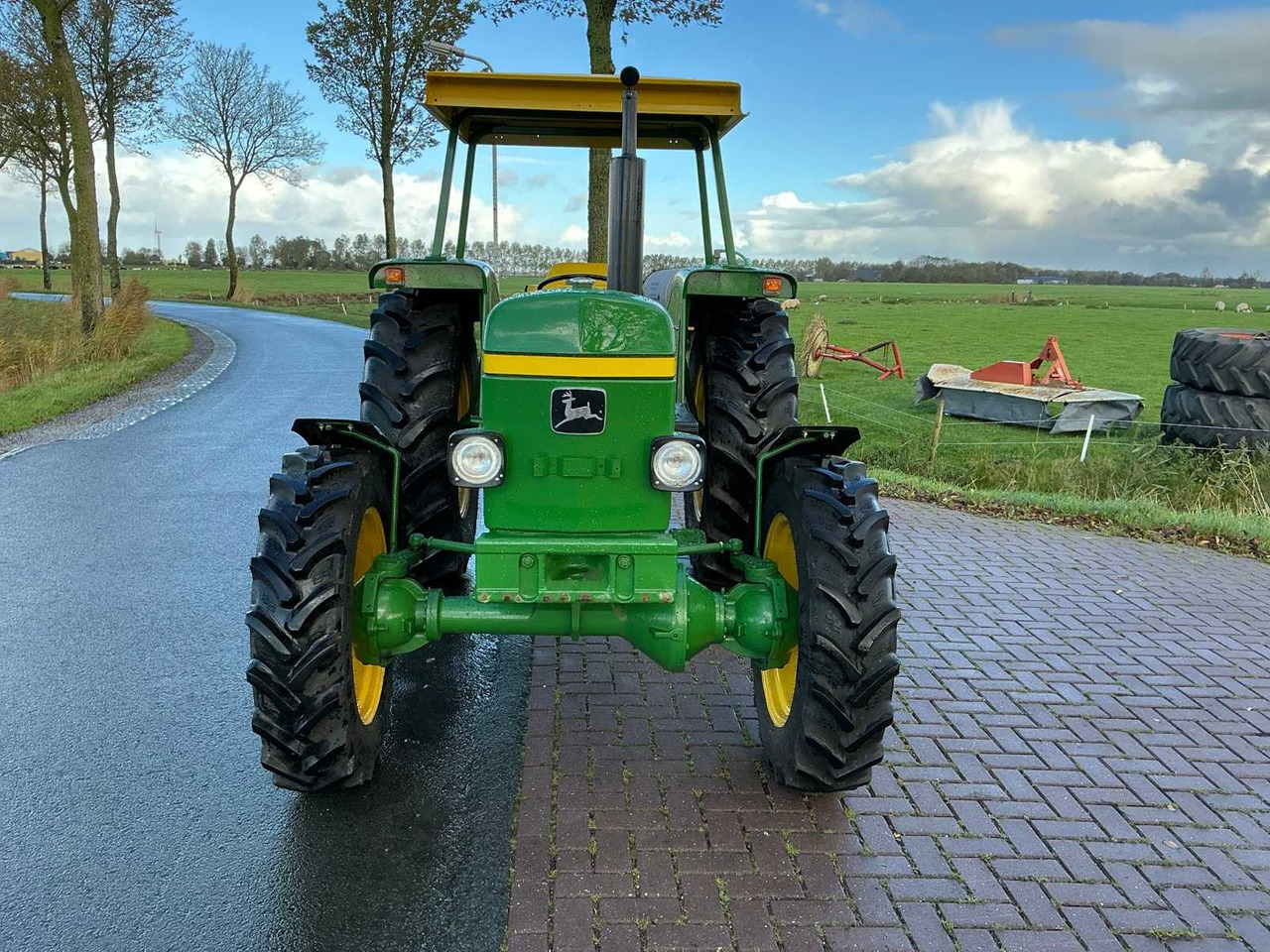 1977 JOHN DEERE 2030S ALL-WHEEL DRIVE FARM TRACTOR - Traktor: gambar 4 1977 JOHN DEERE 2030S ALL-WHEEL DRIVE FARM TRACTOR - Traktor: gambar 4