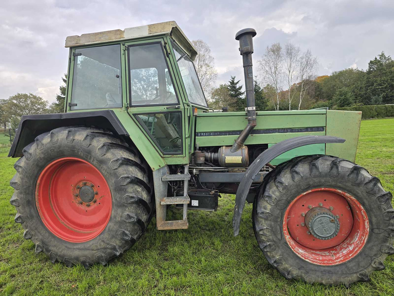 1986 FENDT 612 LSA TURBOMATIK ALL-WHEEL DRIVE FARM TRACTOR - Traktor: gambar 5 1986 FENDT 612 LSA TURBOMATIK ALL-WHEEL DRIVE FARM TRACTOR - Traktor: gambar 5