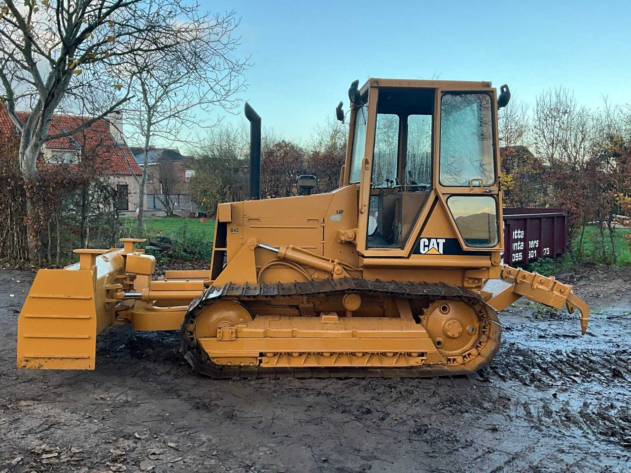 1992 CATERPILLAR D4C SERIES 2 BULLDOZER - Bulldozer: gambar 2 1992 CATERPILLAR D4C SERIES 2 BULLDOZER - Bulldozer: gambar 2