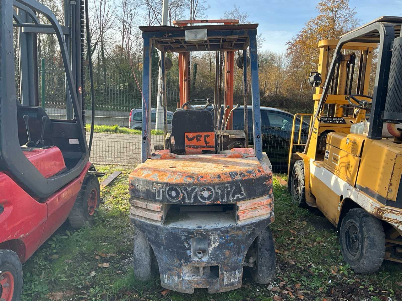 1992 TOYOTA 625FDF25 FORKLIFT - Forklift: gambar 4 1992 TOYOTA 625FDF25 FORKLIFT - Forklift: gambar 4