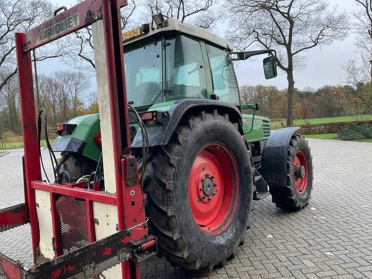 1994 FENDT FARMER 312 TURBOMATIK ALL-WHEEL DRIVE FARM TRACTOR - Traktor: gambar 4 1994 FENDT FARMER 312 TURBOMATIK ALL-WHEEL DRIVE FARM TRACTOR - Traktor: gambar 4