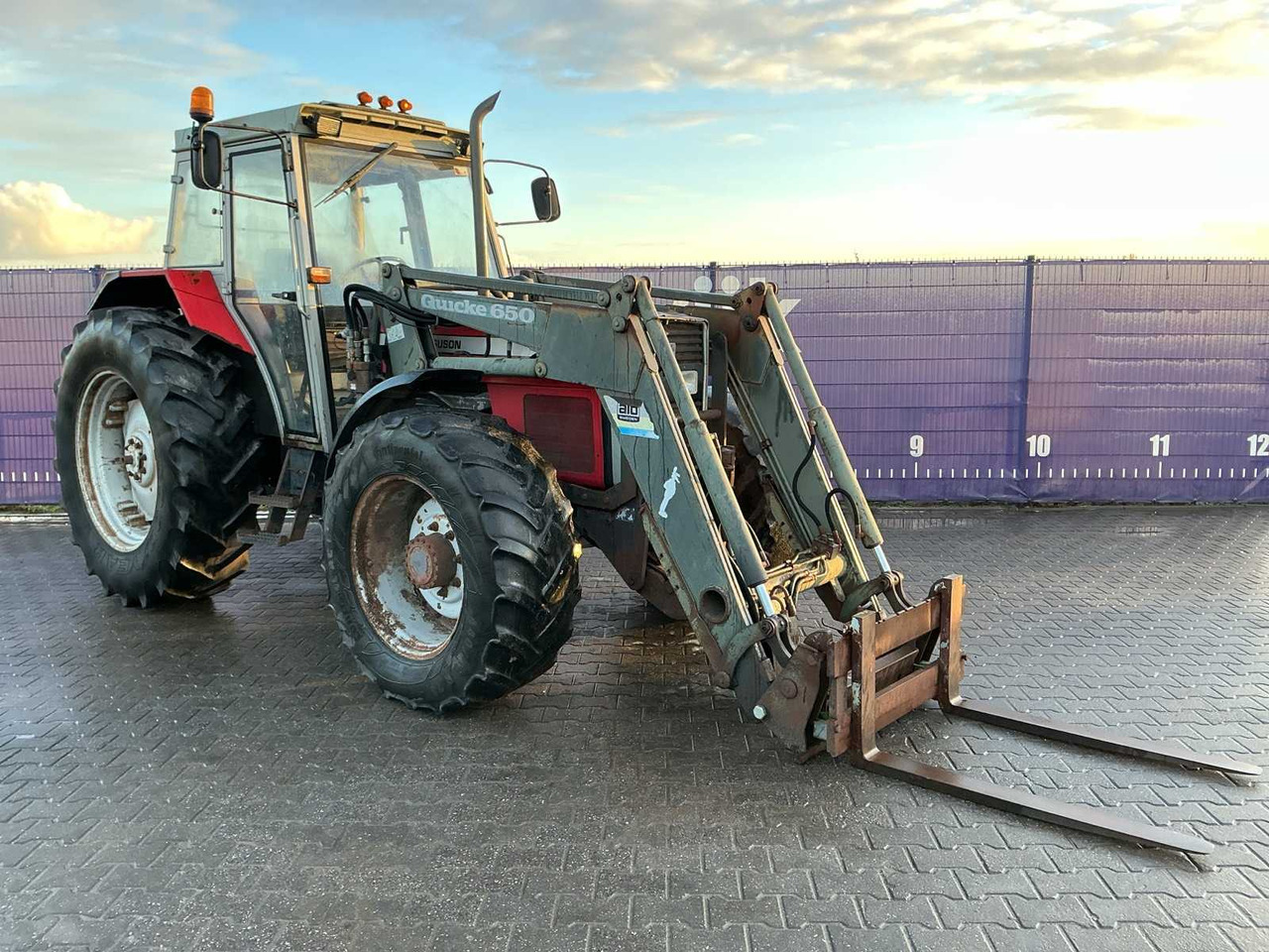 1996 MASSEY FERGUSON 399 FOUR WHEEL DRIVE FARM TRACTOR - Traktor: gambar 2 1996 MASSEY FERGUSON 399 FOUR WHEEL DRIVE FARM TRACTOR - Traktor: gambar 2