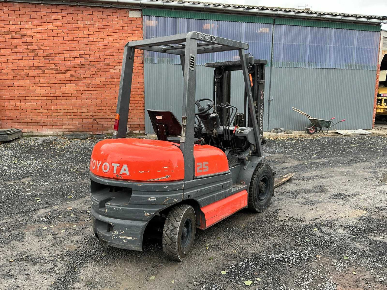 1997 TOYOTA 02-6FDF25 FORKLIFT - Forklift: gambar 5 1997 TOYOTA 02-6FDF25 FORKLIFT - Forklift: gambar 5