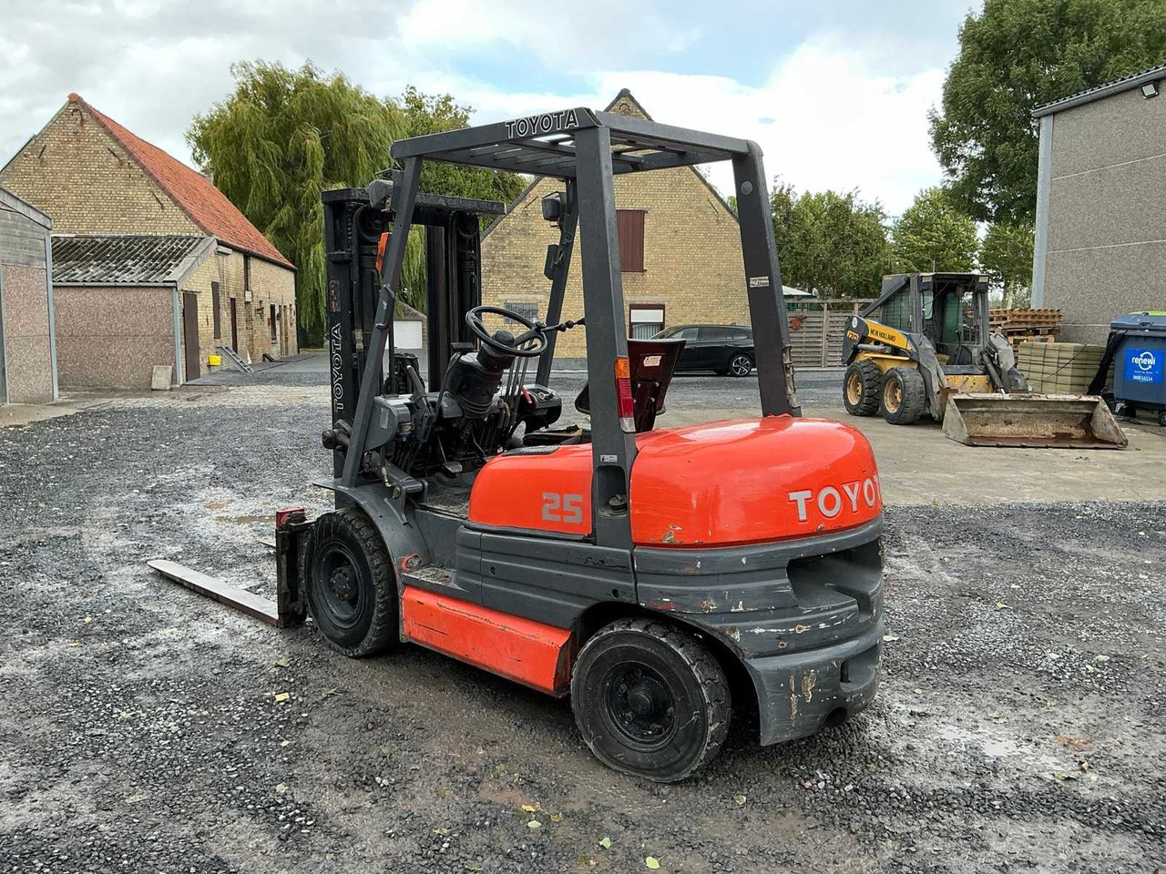 1997 TOYOTA 02-6FDF25 FORKLIFT - Forklift: gambar 3 1997 TOYOTA 02-6FDF25 FORKLIFT - Forklift: gambar 3