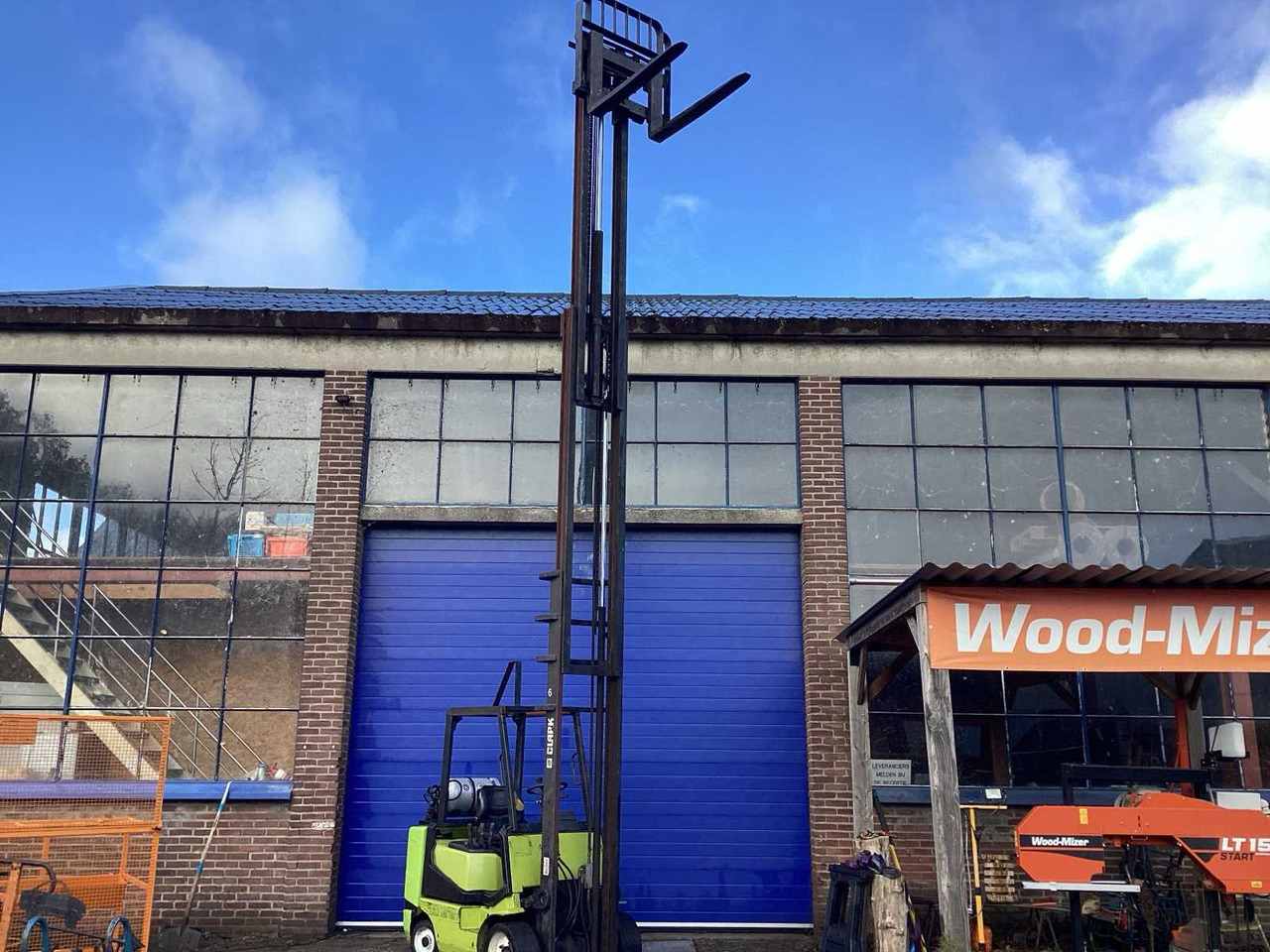 1999 CLARK CGC30 FORKLIFT 7300 MM - Forklift: gambar 3 1999 CLARK CGC30 FORKLIFT 7300 MM - Forklift: gambar 3