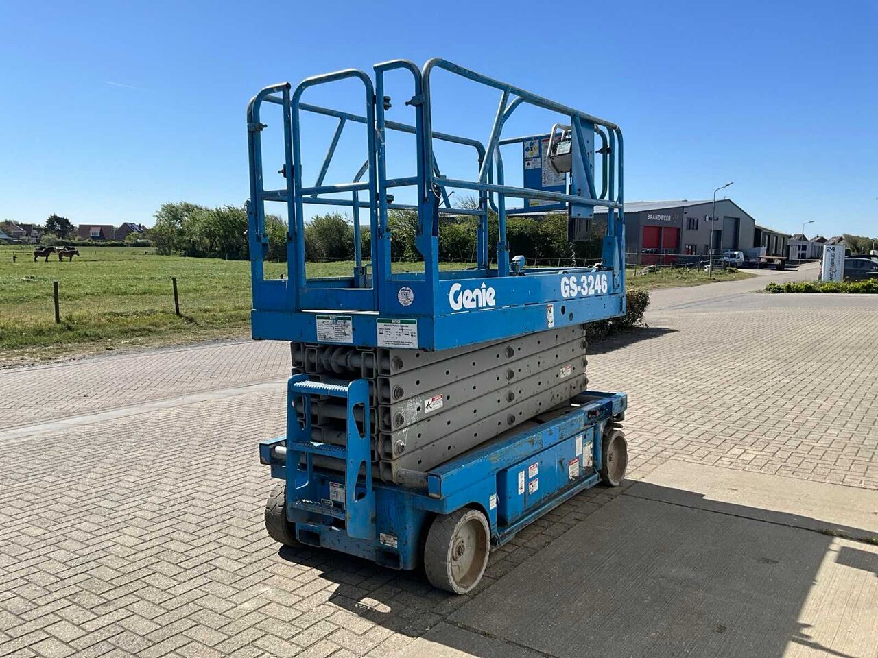 2000 GENIE GS-3246 AERIAL PLATFORM - Platform pengangkat: gambar 3 2000 GENIE GS-3246 AERIAL PLATFORM - Platform pengangkat: gambar 3