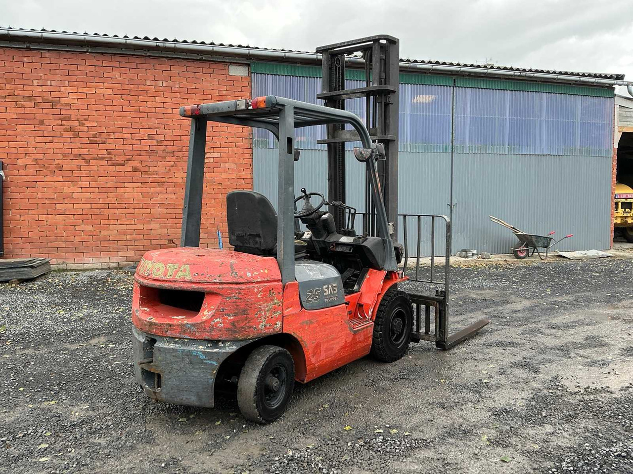 2000 TOYOTA 62-7FDF25 FORKLIFT - Forklift: gambar 5 2000 TOYOTA 62-7FDF25 FORKLIFT - Forklift: gambar 5