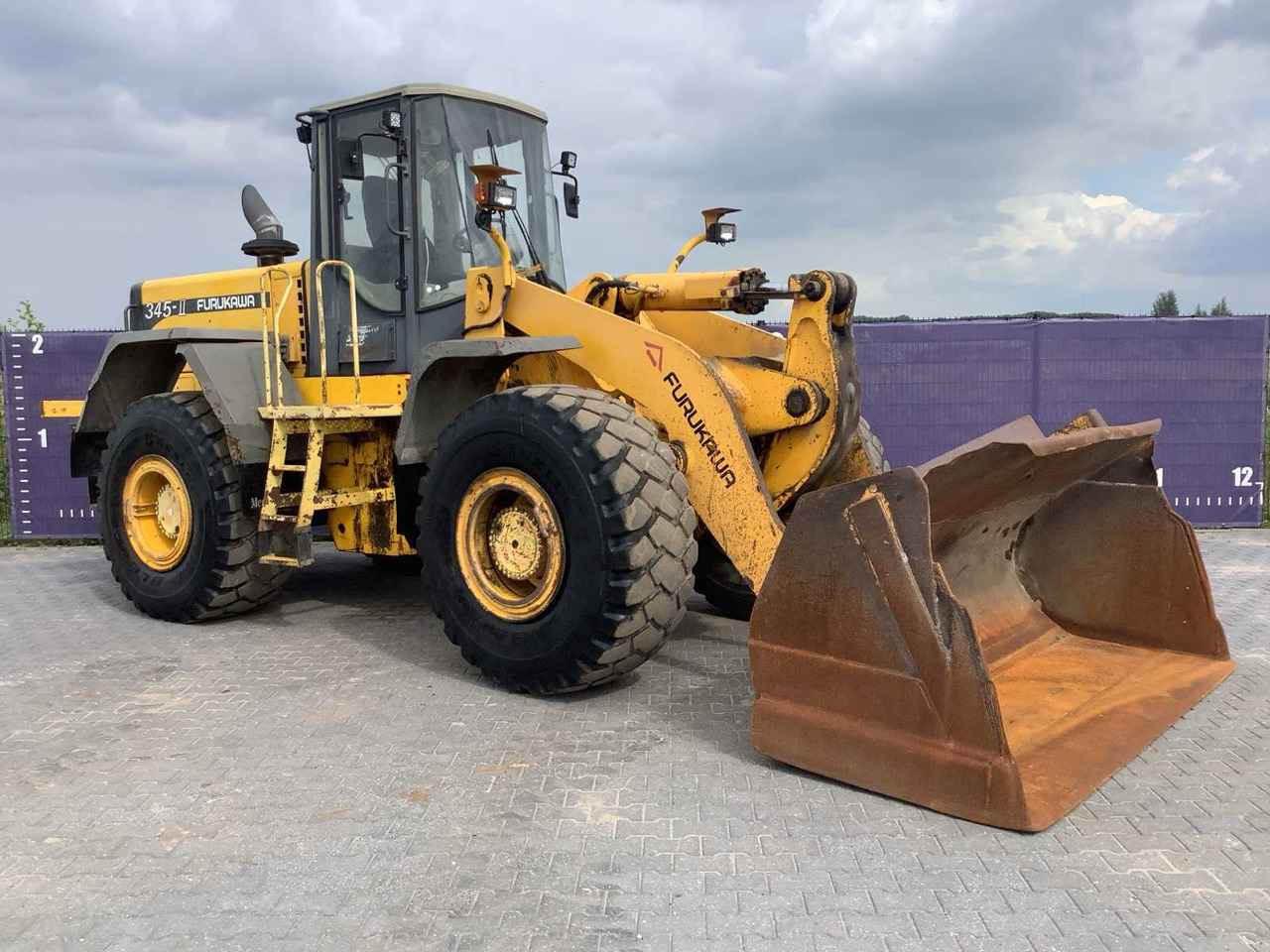 2001 - FURUKAWA - 345-II - SHOVEL/WHEEL LOADER - Wheel loader: gambar 2 2001 - FURUKAWA - 345-II - SHOVEL/WHEEL LOADER - Wheel loader: gambar 2