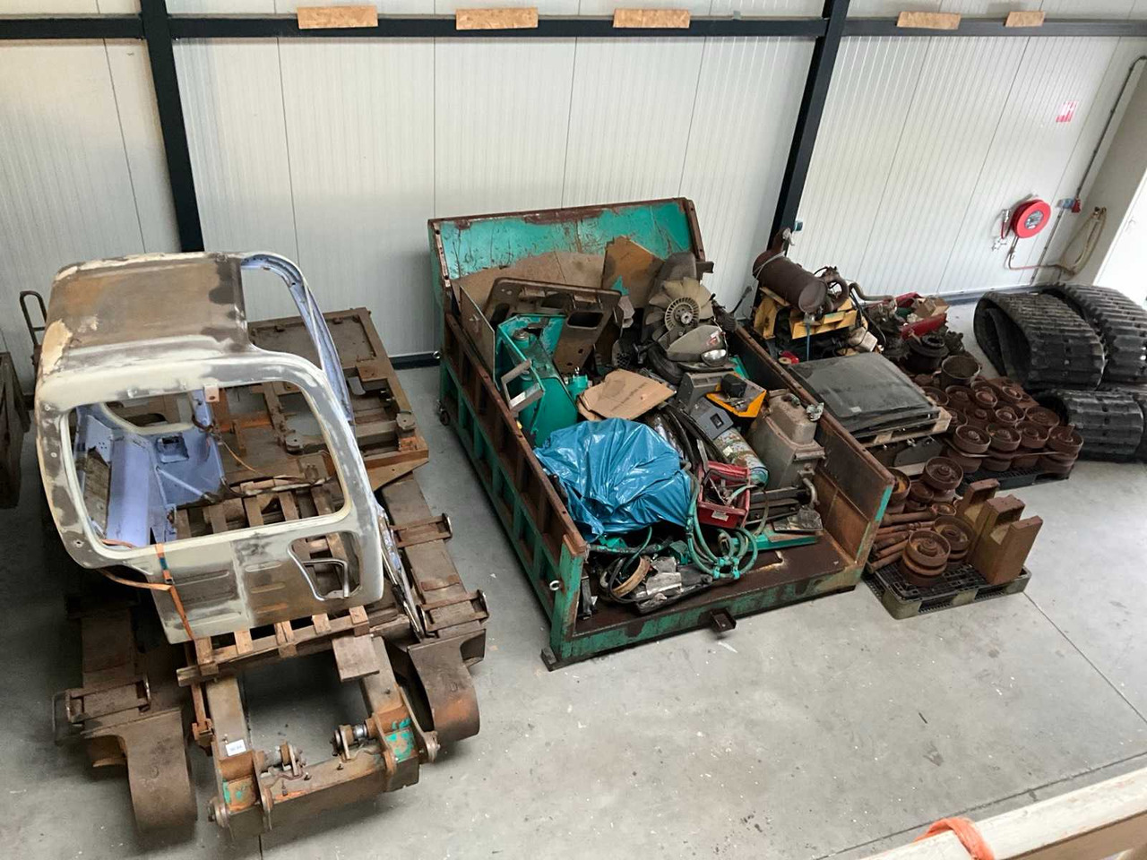 2001 KOMATSU CD 60-R ROTARY TRACK DUMPER - Tempat sampah mini: gambar 4 2001 KOMATSU CD 60-R ROTARY TRACK DUMPER - Tempat sampah mini: gambar 4