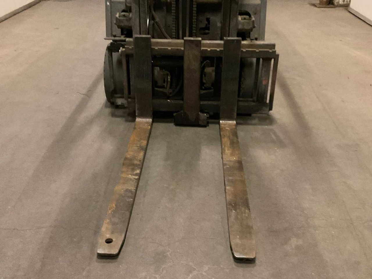 Forklift 2001 TOYOTA 5FBE15 FORKLIFT: gambar 6 Forklift 2001 TOYOTA 5FBE15 FORKLIFT: gambar 6