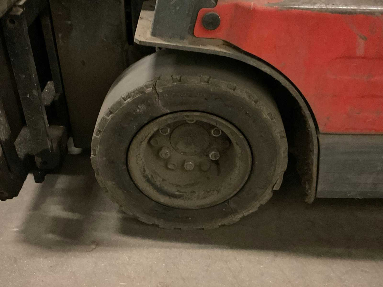 Forklift 2001 TOYOTA 5FBE15 FORKLIFT: gambar 11 Forklift 2001 TOYOTA 5FBE15 FORKLIFT: gambar 11