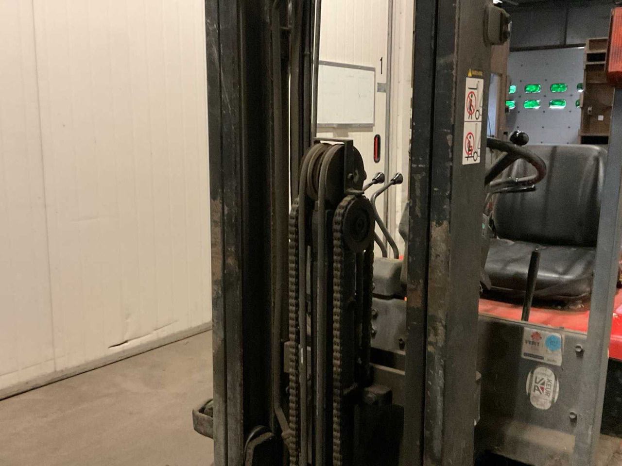 Forklift 2001 TOYOTA 5FBE15 FORKLIFT: gambar 8 Forklift 2001 TOYOTA 5FBE15 FORKLIFT: gambar 8