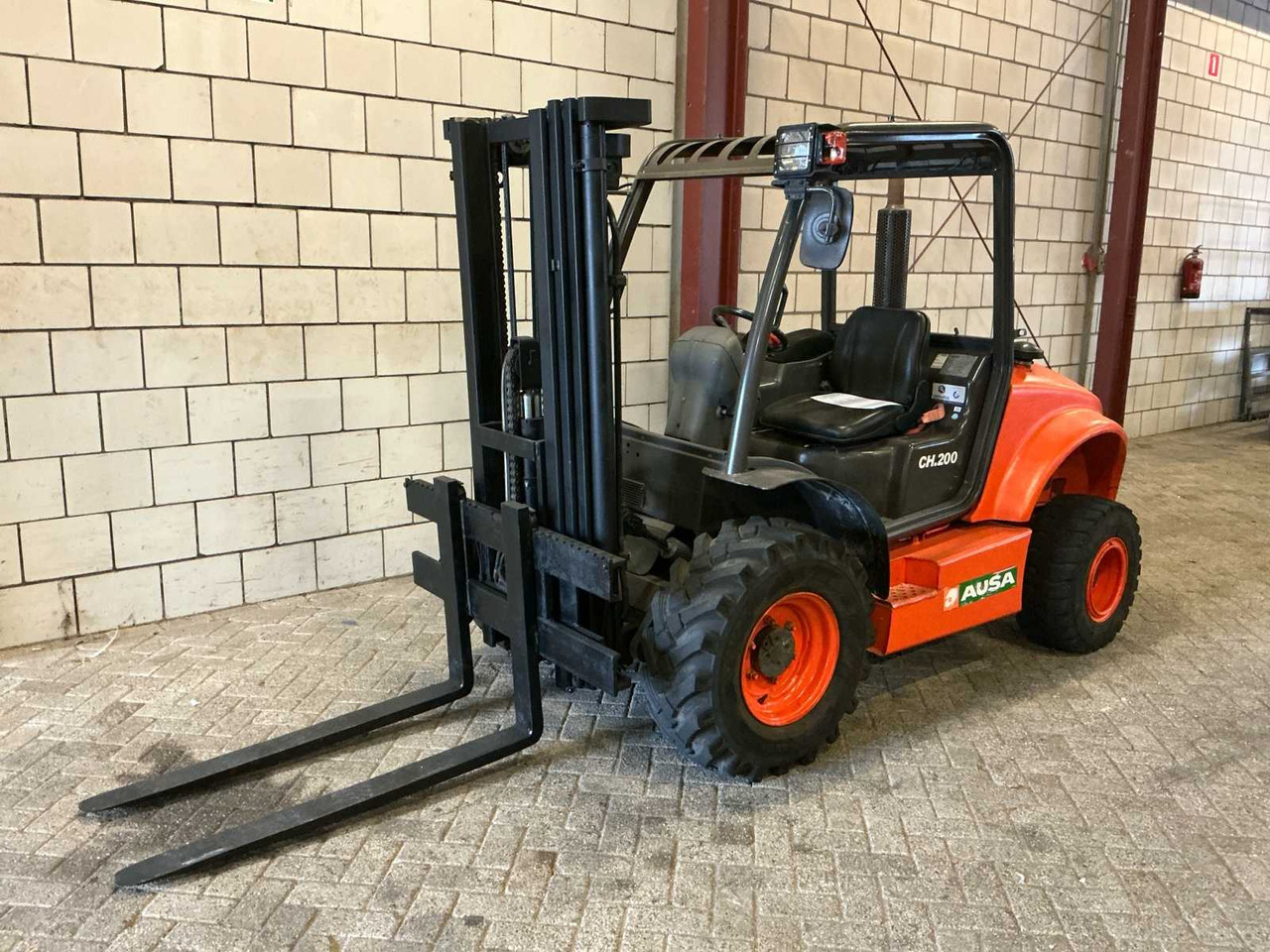 2005 AUSA CH200H FORKLIFT - Forklift: gambar 1 2005 AUSA CH200H FORKLIFT - Forklift: gambar 1