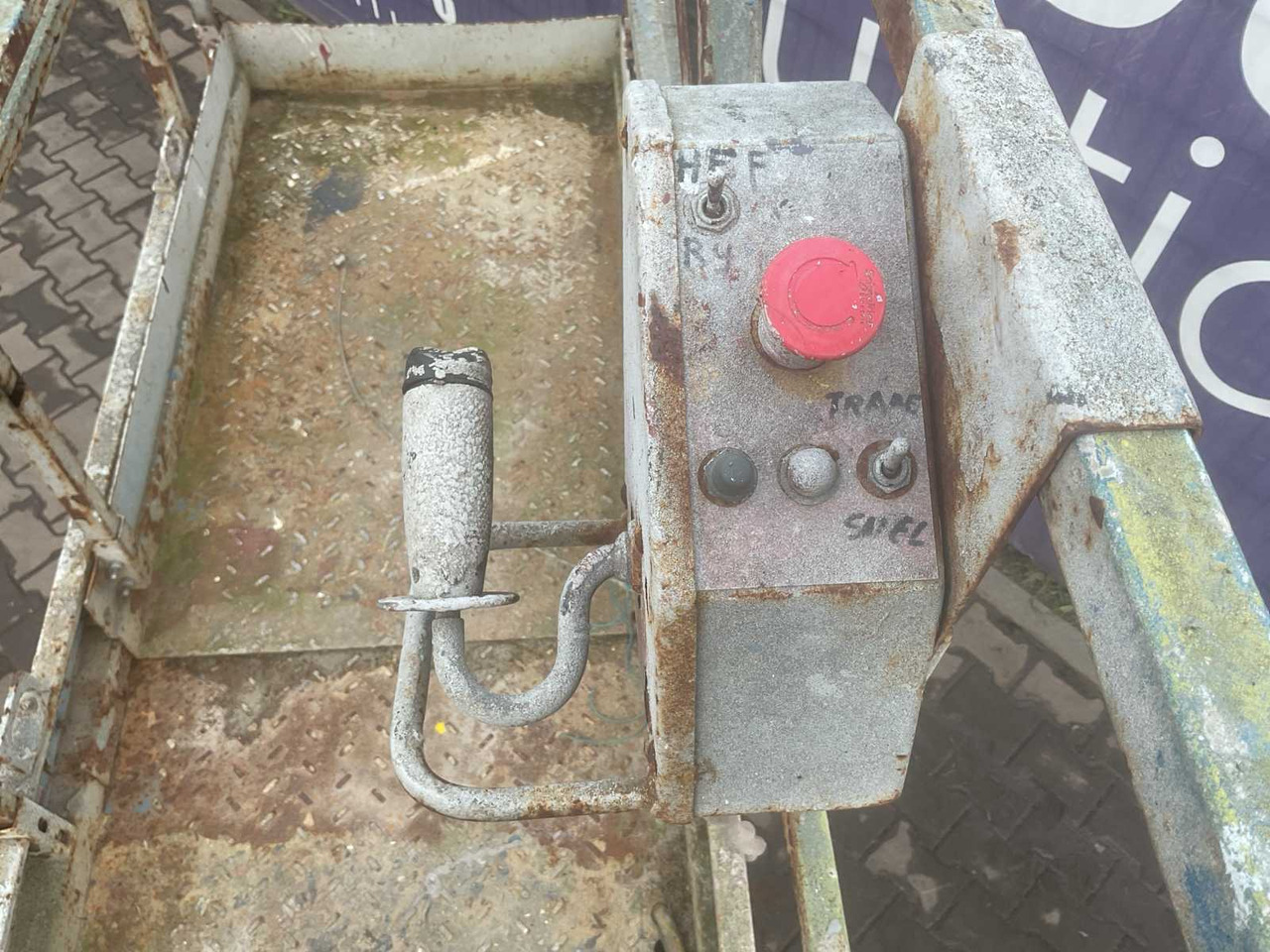 Platform pengangkat 2005 - MEC - 2633ES - SCISSOR LIFT: gambar 7 Platform pengangkat 2005 - MEC - 2633ES - SCISSOR LIFT: gambar 7