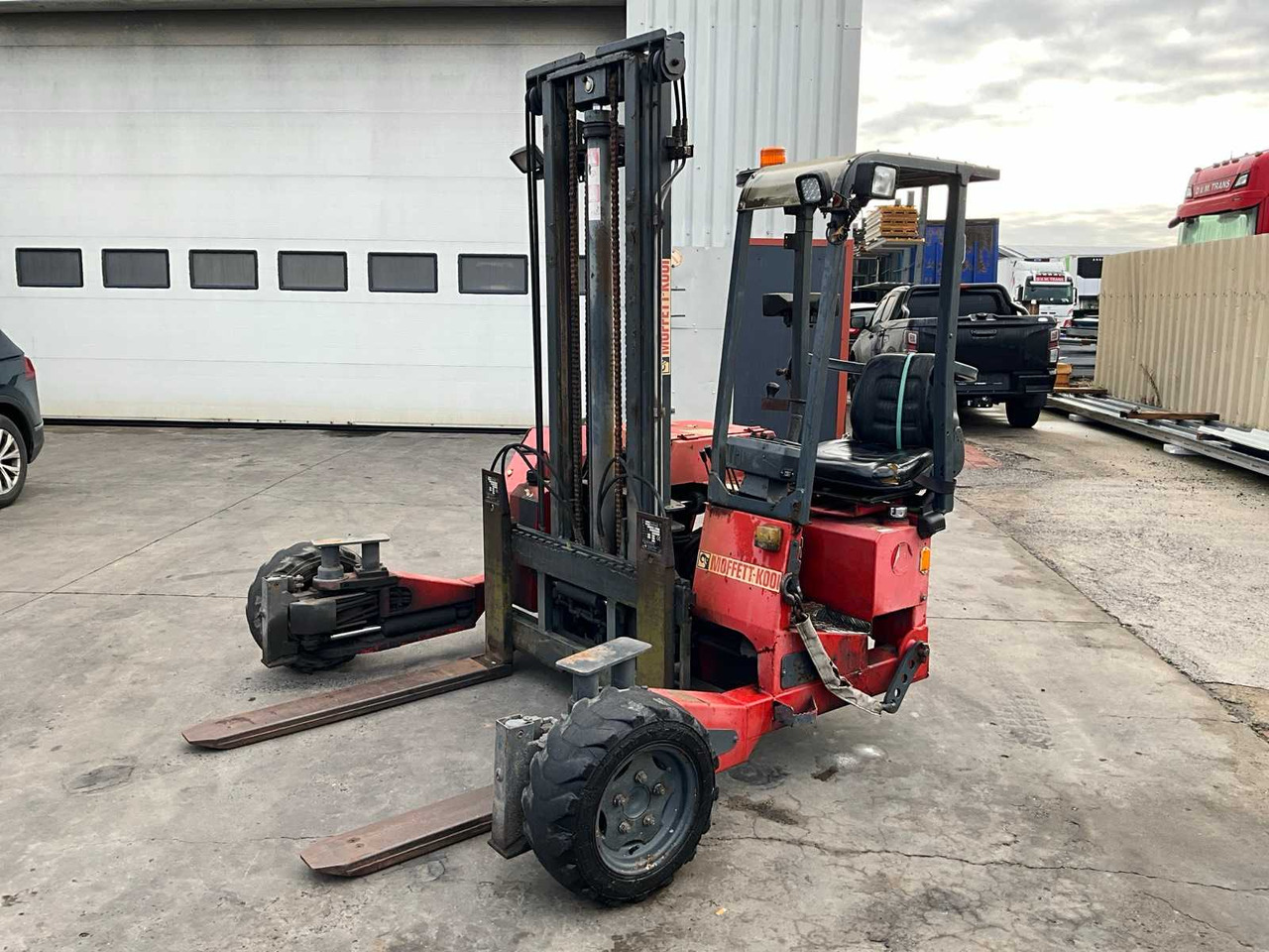 2005 MOFFET CAGE M3-20.4 TAKEAWAY FORKLIFT - Forklift: gambar 1 2005 MOFFET CAGE M3-20.4 TAKEAWAY FORKLIFT - Forklift: gambar 1