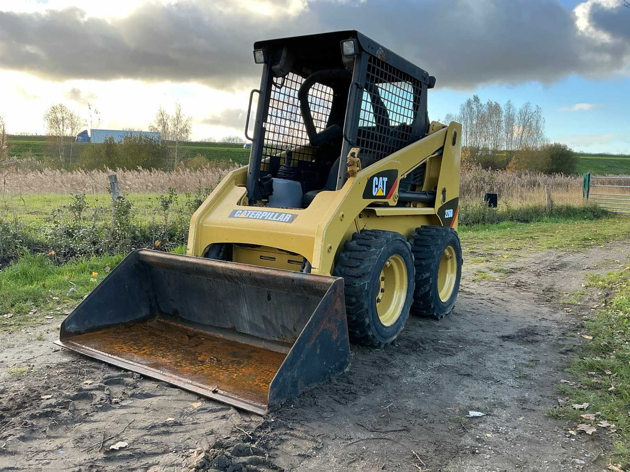 2006 CAT 216B SKID STEER LOADER - Track loader yang ringkas: gambar 1 2006 CAT 216B SKID STEER LOADER - Track loader yang ringkas: gambar 1