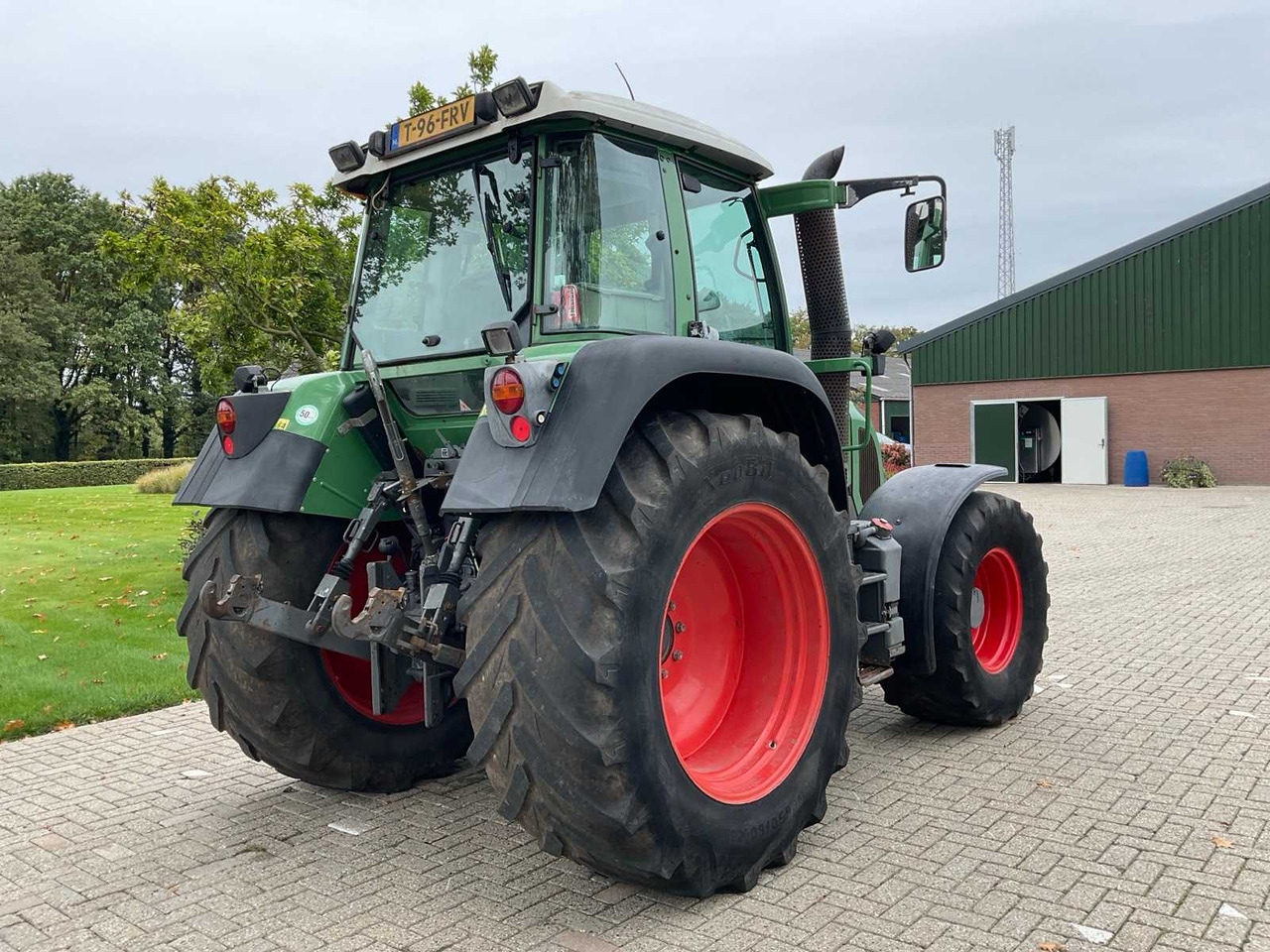 2008 FENDT 412 VARIO TMS ALL-WHEEL DRIVE AGRICULTURAL TRACTOR - Traktor: gambar 5 2008 FENDT 412 VARIO TMS ALL-WHEEL DRIVE AGRICULTURAL TRACTOR - Traktor: gambar 5