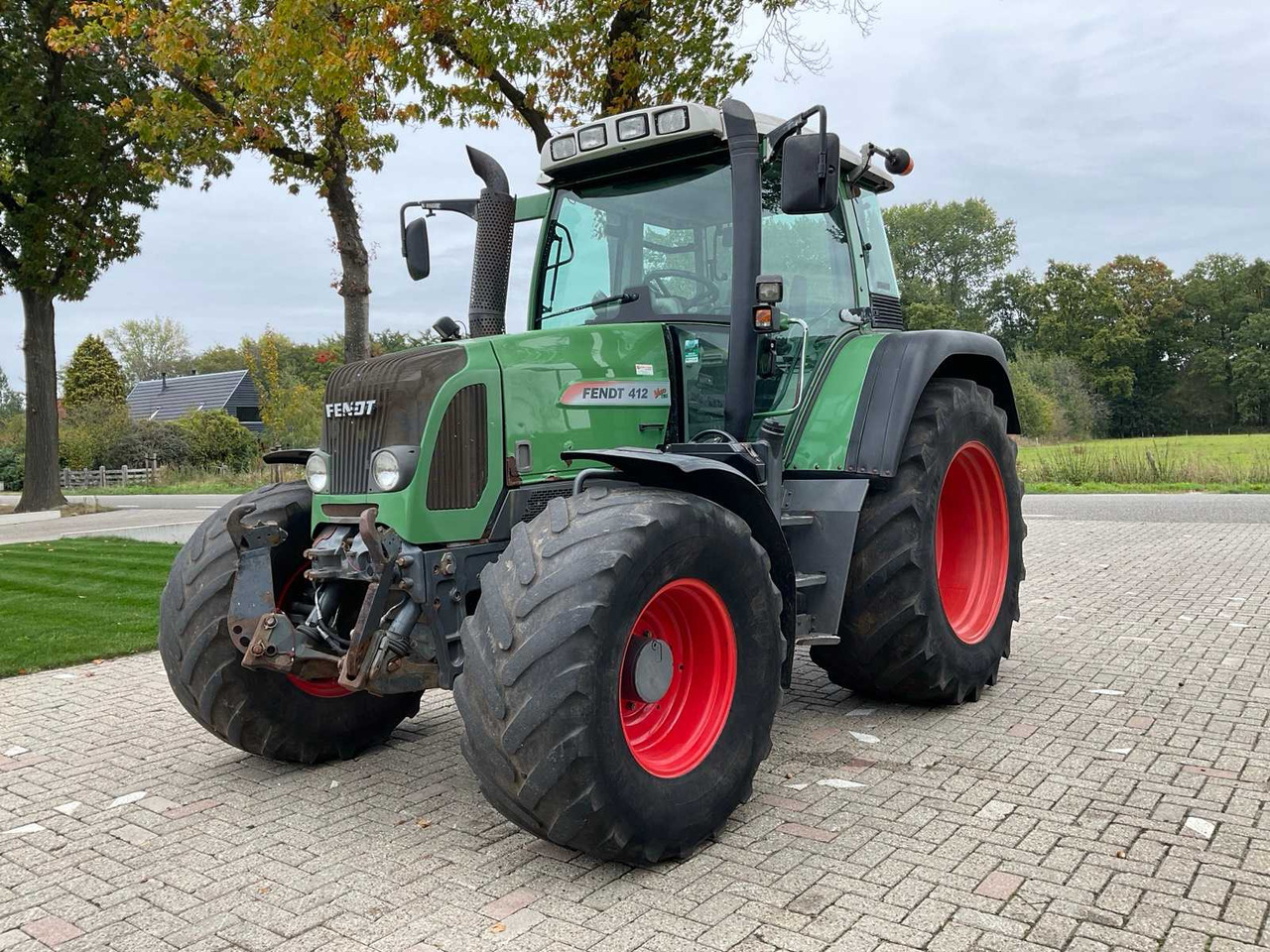 2008 FENDT 412 VARIO TMS ALL-WHEEL DRIVE AGRICULTURAL TRACTOR - Traktor: gambar 1 2008 FENDT 412 VARIO TMS ALL-WHEEL DRIVE AGRICULTURAL TRACTOR - Traktor: gambar 1