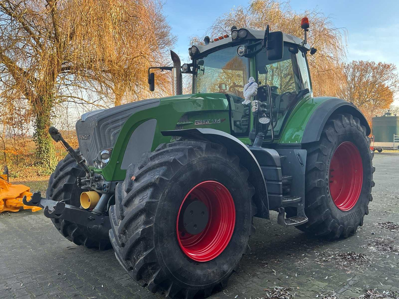 2008 FENDT 924 VARIO ALL-WHEEL DRIVE FARM TRACTOR - Traktor: gambar 1 2008 FENDT 924 VARIO ALL-WHEEL DRIVE FARM TRACTOR - Traktor: gambar 1