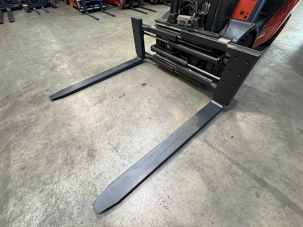 2008 SERVICE + UVV 01/2026 LINDE H35T 3.500KG 3.+4. VALVE WIDER 148CM FORK ADJUSTER GAS FORKLIFT FORKLIFT 10.543 HOURS - Forklift: gambar 3 2008 SERVICE + UVV 01/2026 LINDE H35T 3.500KG 3.+4. VALVE WIDER 148CM FORK ADJUSTER GAS FORKLIFT FORKLIFT 10.543 HOURS - Forklift: gambar 3