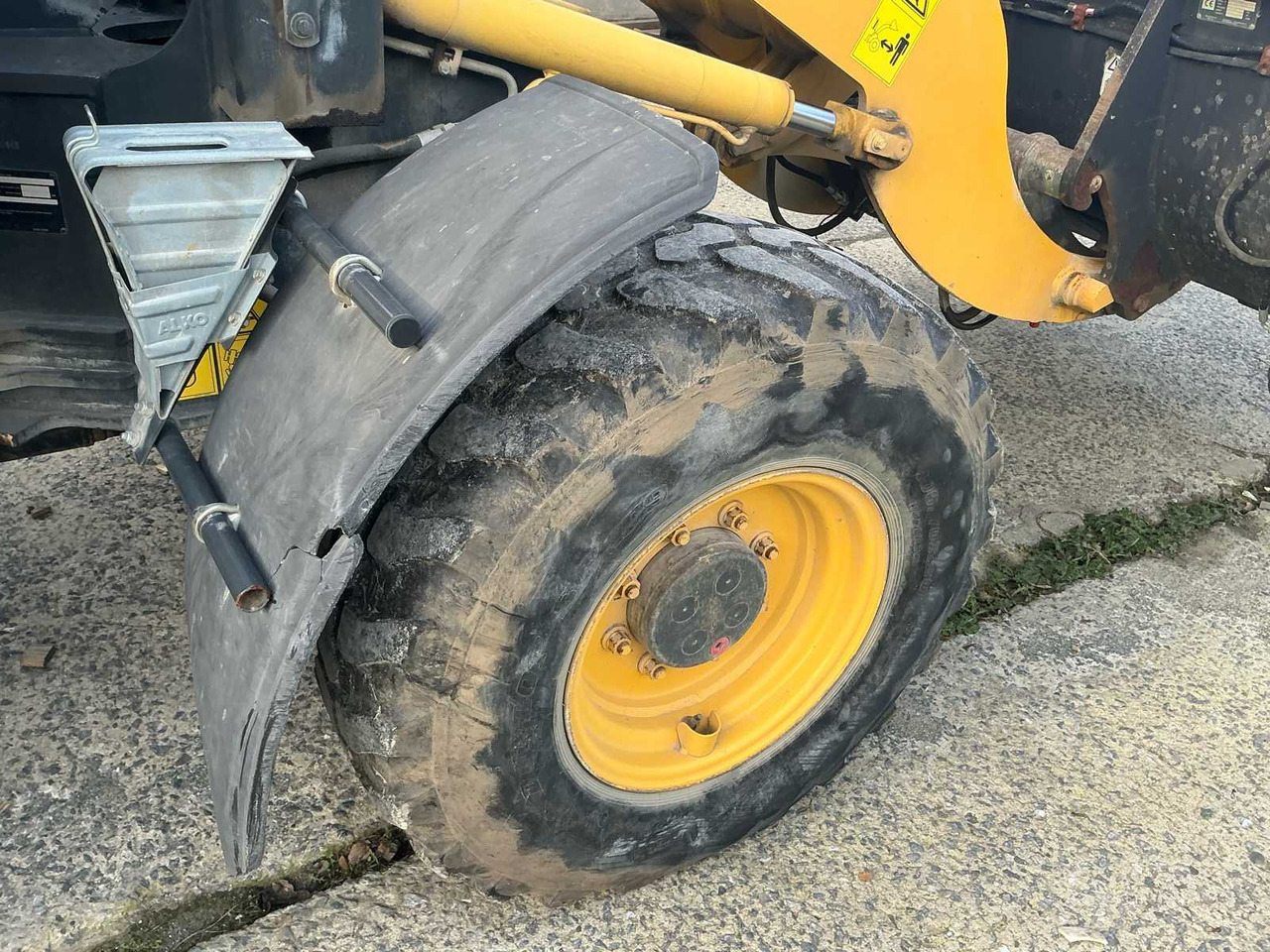 2011 KOMATSU FASTRAC WA90 SHOVEL - Wheel loader: gambar 4 2011 KOMATSU FASTRAC WA90 SHOVEL - Wheel loader: gambar 4