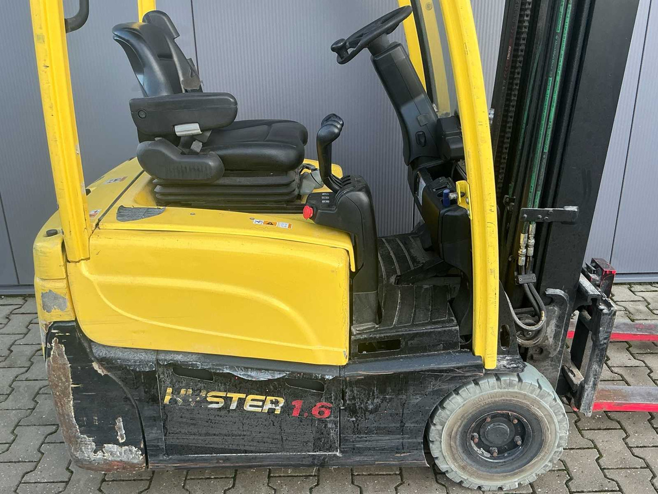 Forklift 2012 HYSTER J1.6XNT SWB FORKLIFT: gambar 7 Forklift 2012 HYSTER J1.6XNT SWB FORKLIFT: gambar 7