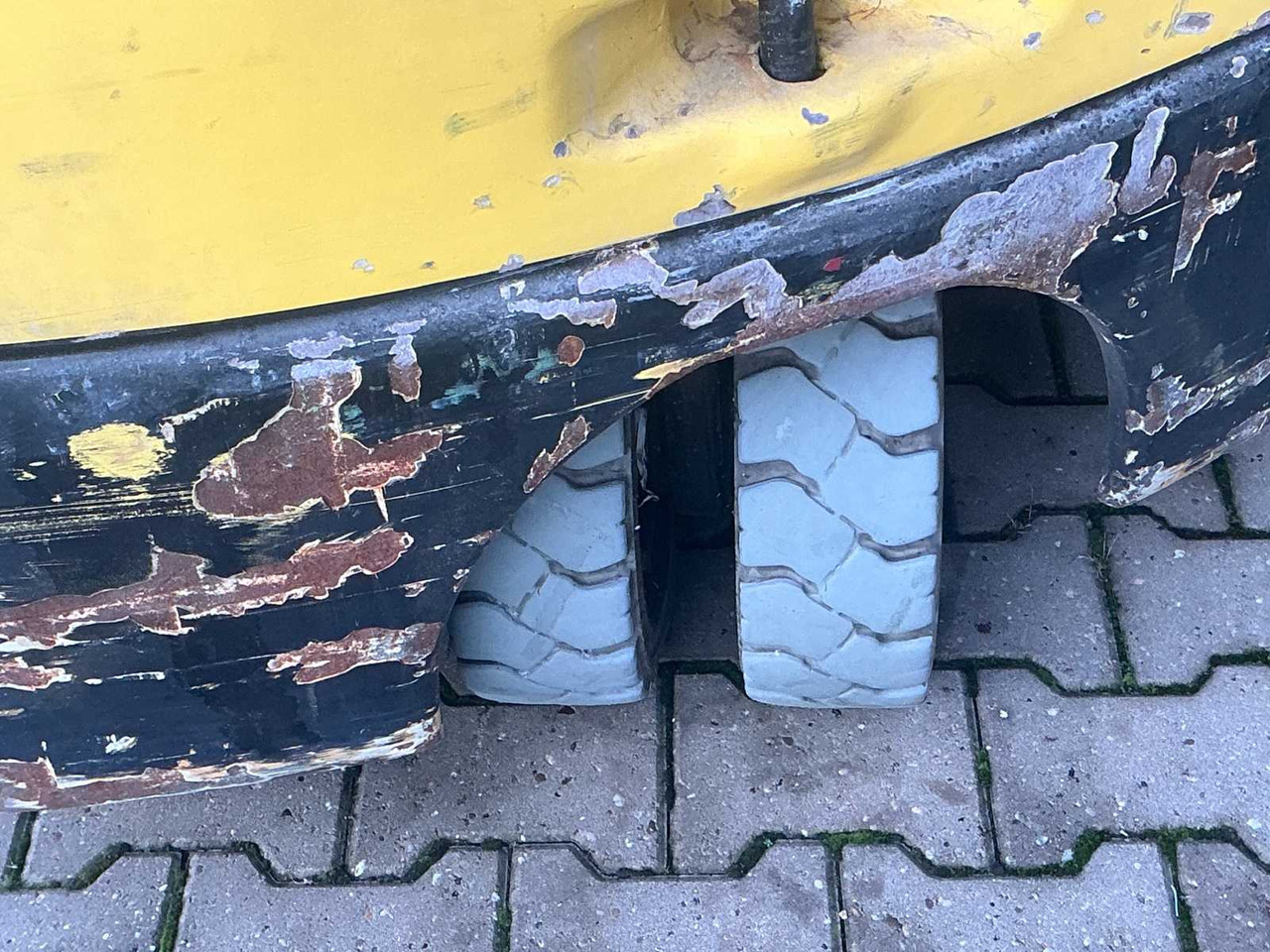 Forklift 2012 HYSTER J1.6XNT SWB FORKLIFT: gambar 35 Forklift 2012 HYSTER J1.6XNT SWB FORKLIFT: gambar 35