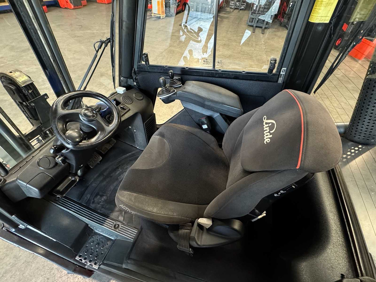 Forklift 2012 SERVICE + UVV 09/2026 LINDE H25D 3RD + 4TH VALVE FORK ADJUSTER 163CM FREE STROKE DIESEL FORKLIFT: gambar 15 Forklift 2012 SERVICE + UVV 09/2026 LINDE H25D 3RD + 4TH VALVE FORK ADJUSTER 163CM FREE STROKE DIESEL FORKLIFT: gambar 15