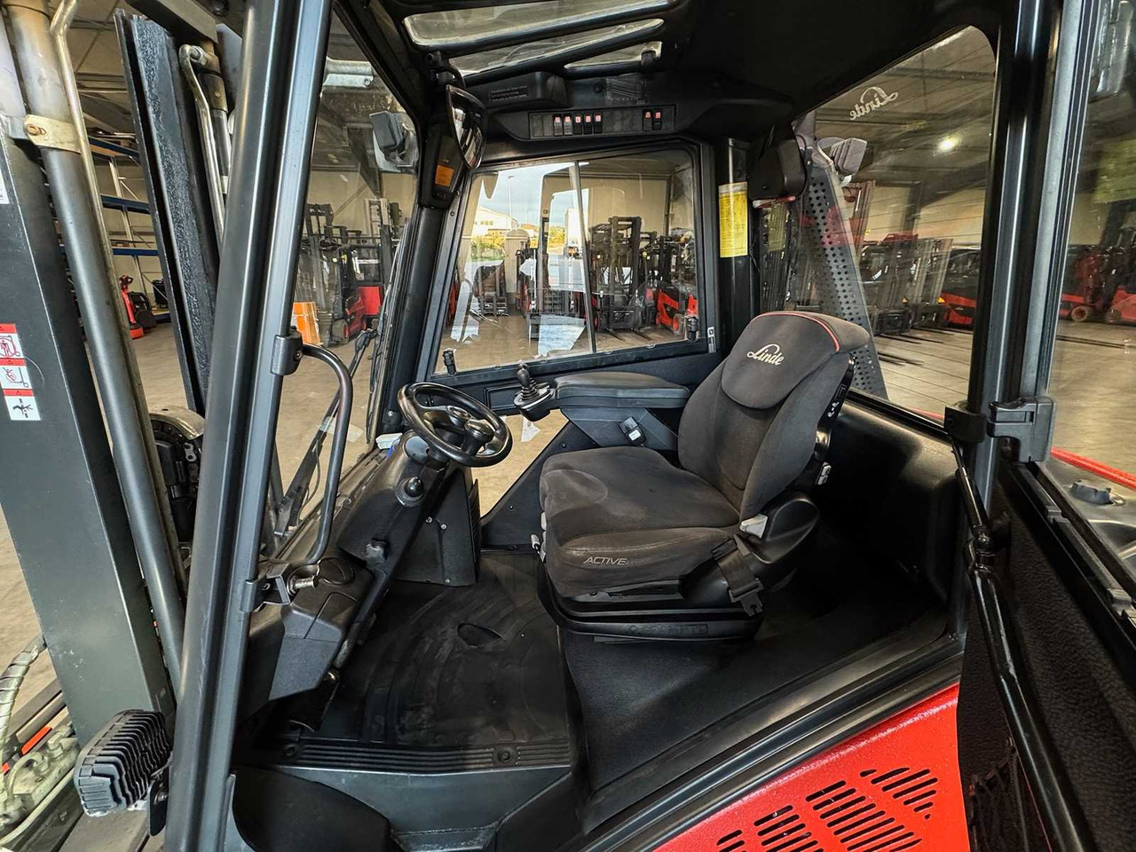 Forklift 2012 SERVICE + UVV 09/2026 LINDE H25D 3RD + 4TH VALVE FORK ADJUSTER 163CM FREE STROKE DIESEL FORKLIFT: gambar 14 Forklift 2012 SERVICE + UVV 09/2026 LINDE H25D 3RD + 4TH VALVE FORK ADJUSTER 163CM FREE STROKE DIESEL FORKLIFT: gambar 14