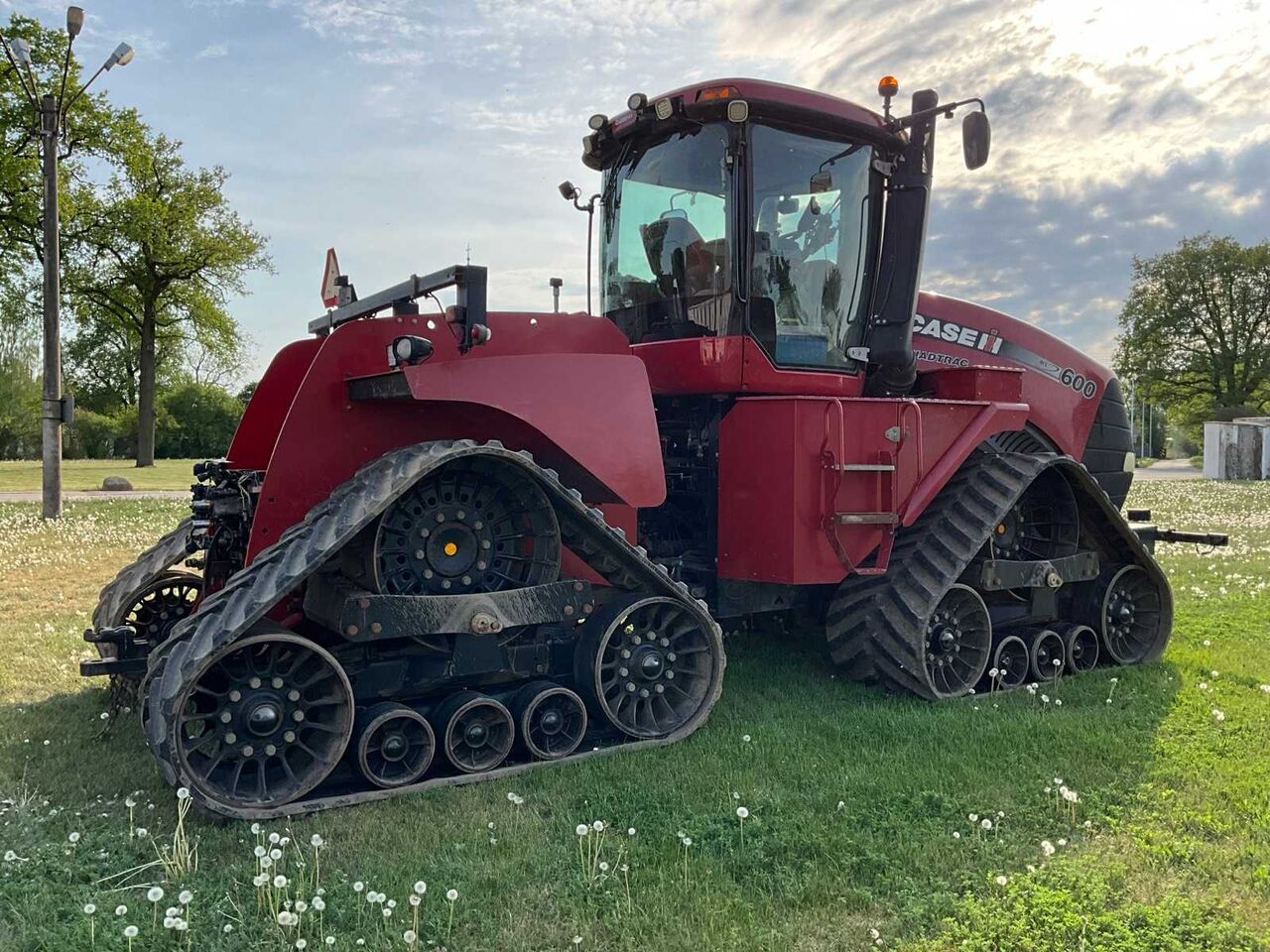 2013 CASE QUADTRAC 600 TRACKED TRACTOR - Traktor terlacak: gambar 3 2013 CASE QUADTRAC 600 TRACKED TRACTOR - Traktor terlacak: gambar 3