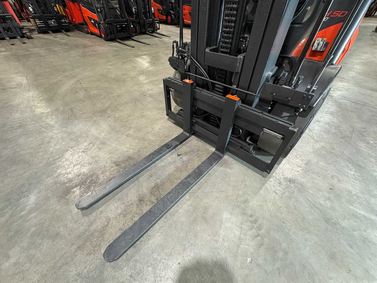 Forklift 2015 LINDE H50D 5,000KG TRIPLEX 666CM 3RD+4TH VALVE DIESEL FORKLIFT FORKLIFT 15,042 HOURS.: gambar 9 Forklift 2015 LINDE H50D 5,000KG TRIPLEX 666CM 3RD+4TH VALVE DIESEL FORKLIFT FORKLIFT 15,042 HOURS.: gambar 9