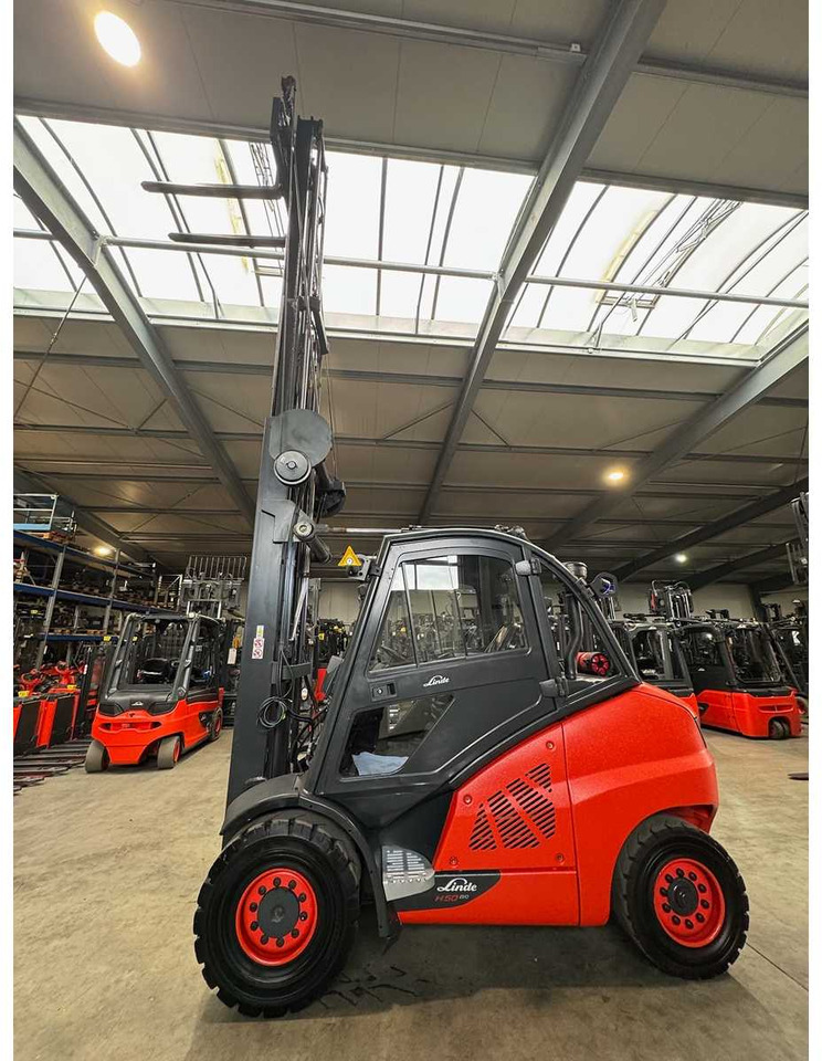 2015 SERVICE + UVV 10/2026 LINDE H50D TRIPLEX 666CM 3RD+4TH+5TH VALVE CAB DIESEL FORKLIFT - Forklift: gambar 3 2015 SERVICE + UVV 10/2026 LINDE H50D TRIPLEX 666CM 3RD+4TH+5TH VALVE CAB DIESEL FORKLIFT - Forklift: gambar 3