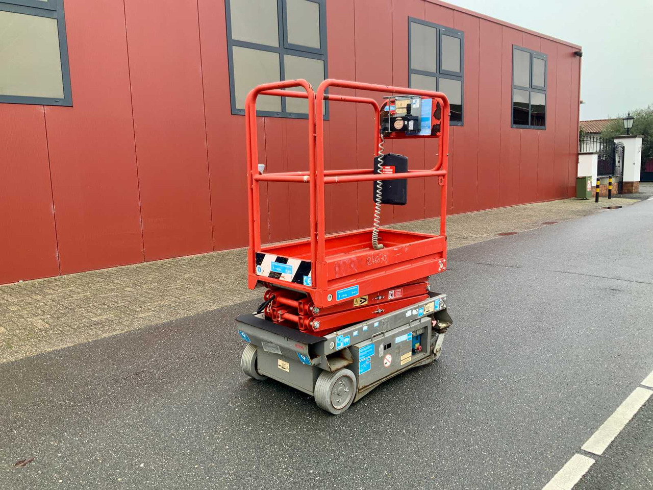 2016 IMER/ITECO EASY UP5SP AERIAL WORK PLATFORM - Platform pengangkat: gambar 2 2016 IMER/ITECO EASY UP5SP AERIAL WORK PLATFORM - Platform pengangkat: gambar 2