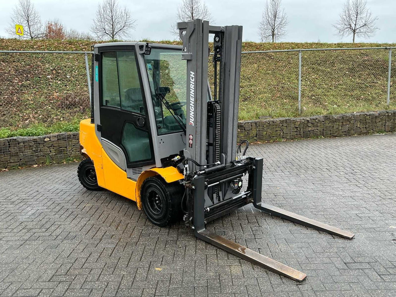 2016 JUNGHEINRICH TFG 435S FORKLIFT - Forklift: gambar 4 2016 JUNGHEINRICH TFG 435S FORKLIFT - Forklift: gambar 4