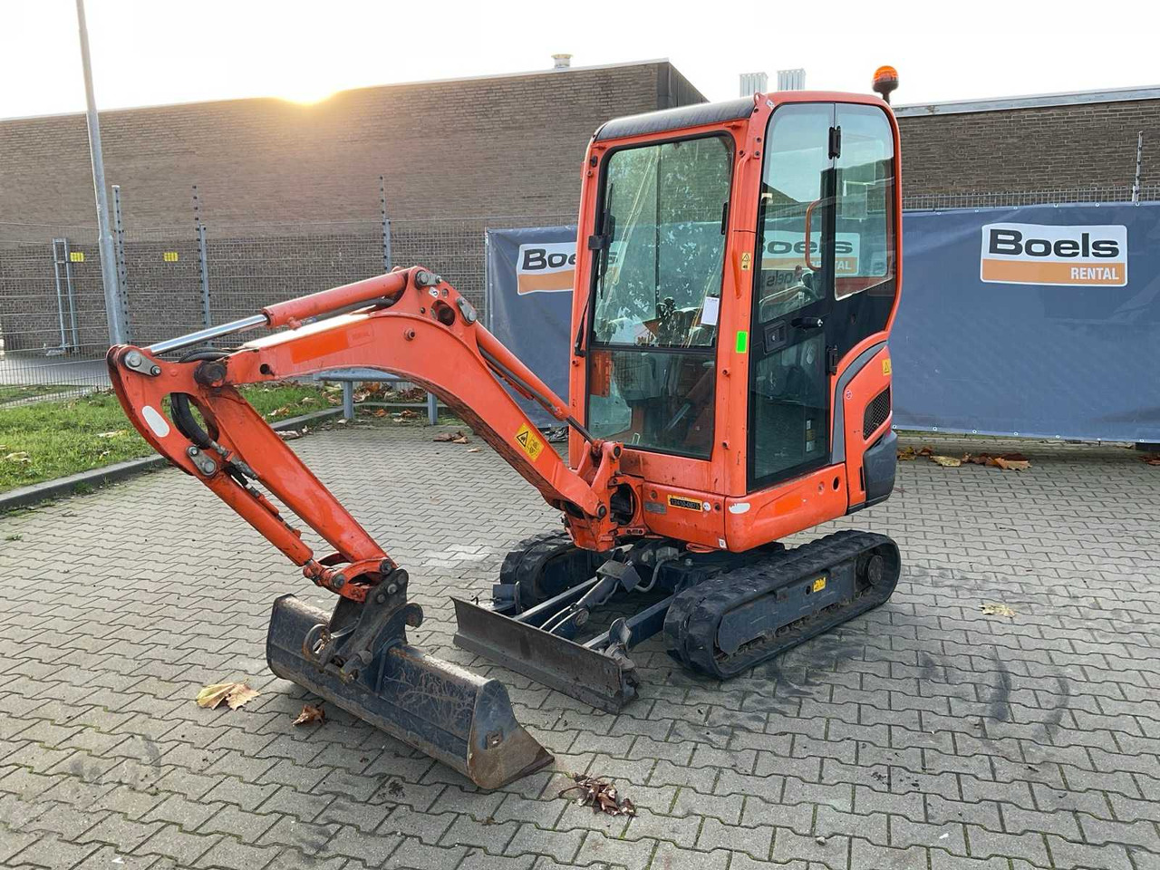 2016 KUBOTA KX016-4G MINI EXCAVATOR - Ekskavator mini: gambar 1 2016 KUBOTA KX016-4G MINI EXCAVATOR - Ekskavator mini: gambar 1