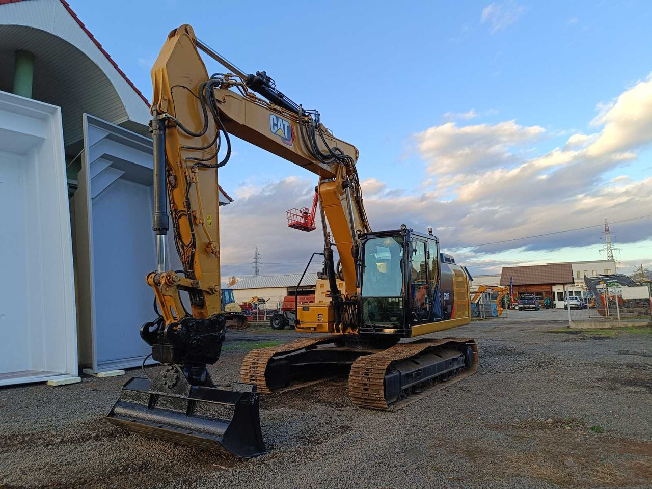 2017 CATERPILLAR 320FL TRACKED EXCAVATOR - Ekskavator: gambar 2 2017 CATERPILLAR 320FL TRACKED EXCAVATOR - Ekskavator: gambar 2
