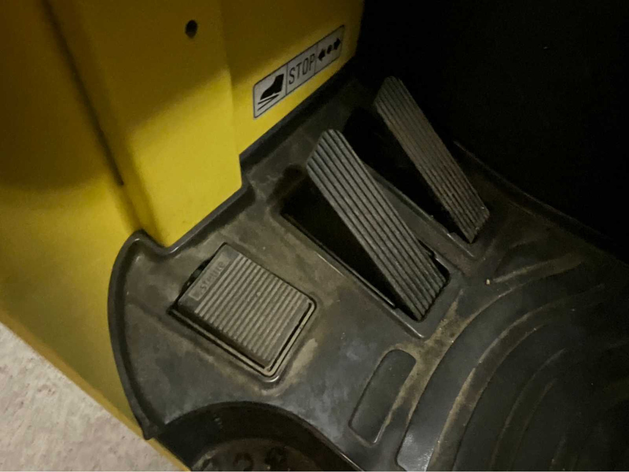 Forklift 2017 HYSTER R 1.4 FORKLIFT: gambar 16 Forklift 2017 HYSTER R 1.4 FORKLIFT: gambar 16