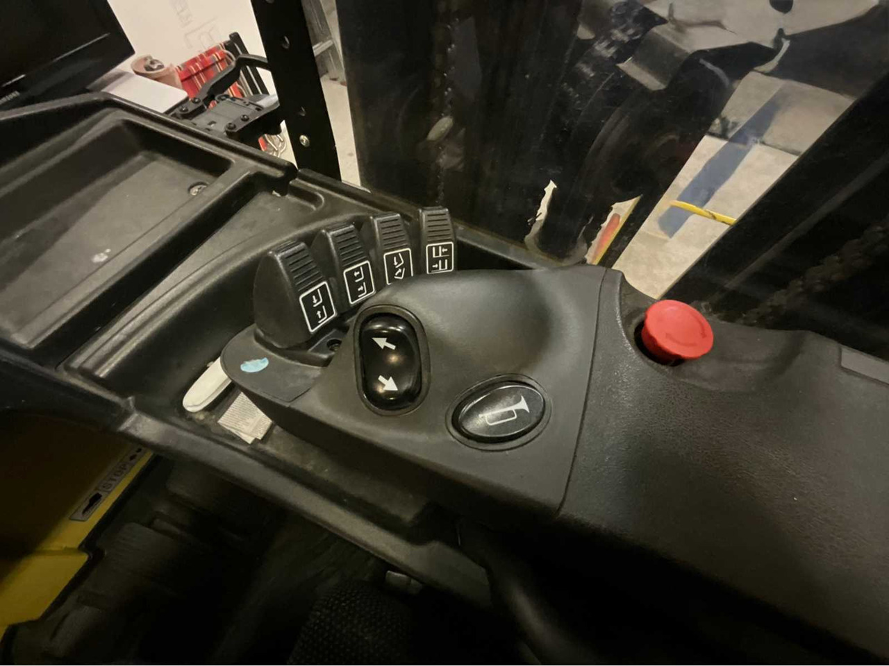 Forklift 2017 HYSTER R 1.4 FORKLIFT: gambar 15 Forklift 2017 HYSTER R 1.4 FORKLIFT: gambar 15