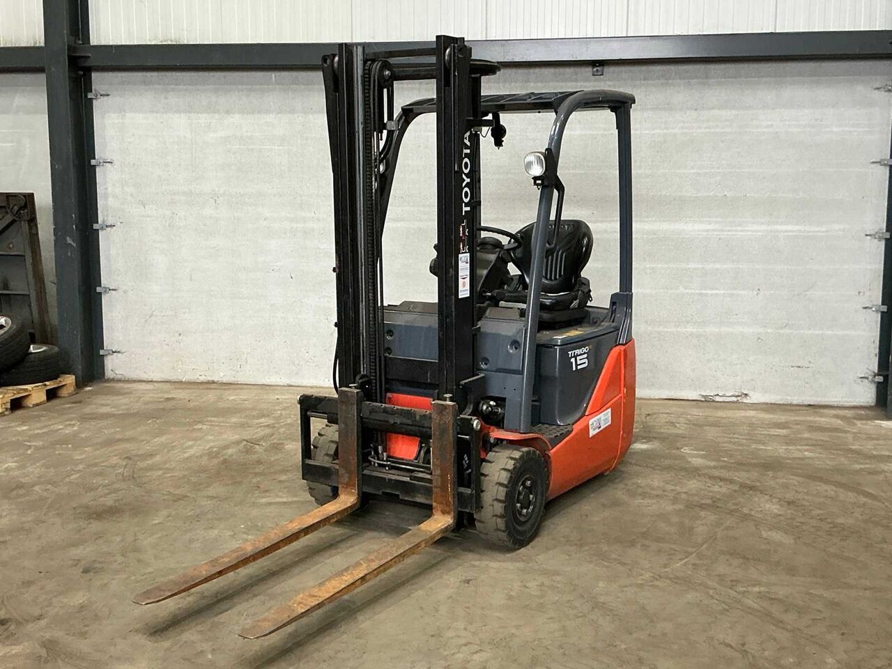2017 TOYOTA 8FBE15T FORKLIFT - Forklift: gambar 1 2017 TOYOTA 8FBE15T FORKLIFT - Forklift: gambar 1