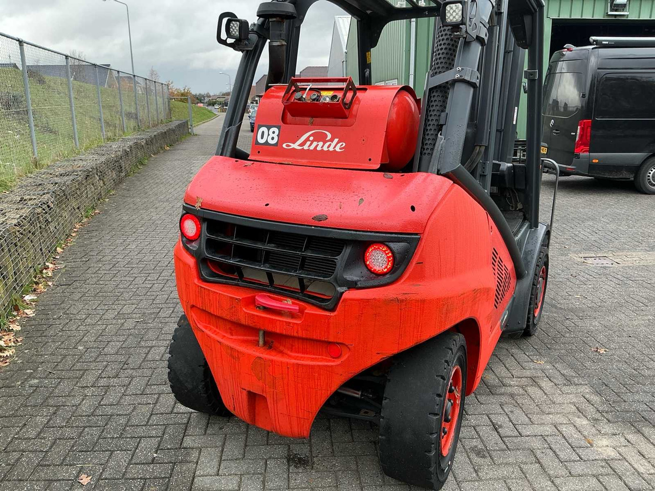 2019 LINDE H40T-02 FORKLIFT - Forklift: gambar 3 2019 LINDE H40T-02 FORKLIFT - Forklift: gambar 3