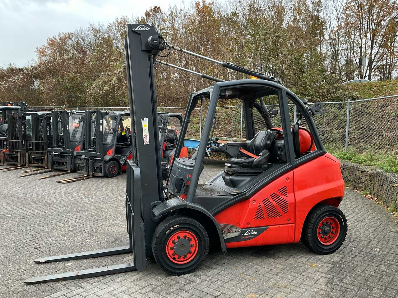 2019 LINDE H40T-02 FORKLIFT - Forklift: gambar 2 2019 LINDE H40T-02 FORKLIFT - Forklift: gambar 2