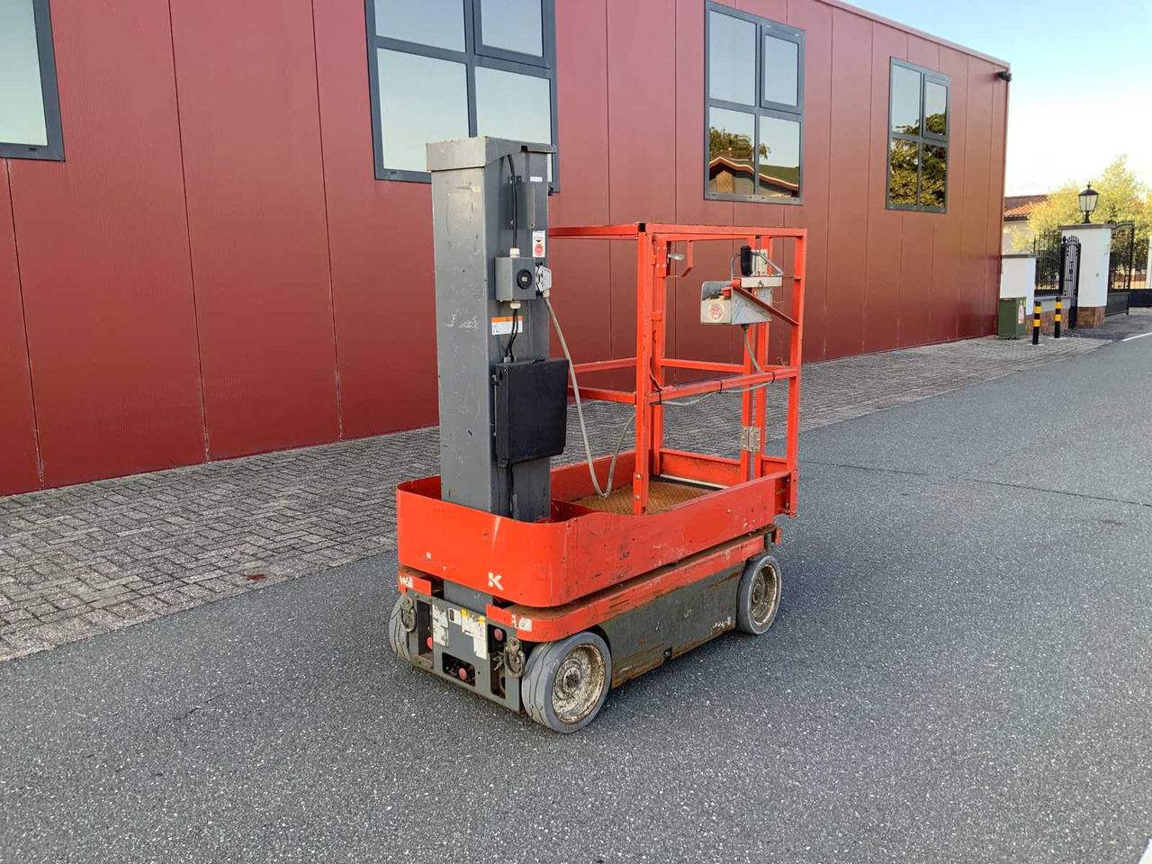 2019 SKYJACK SJ12 AERIAL PLATFORM - Platform pengangkat: gambar 2 2019 SKYJACK SJ12 AERIAL PLATFORM - Platform pengangkat: gambar 2