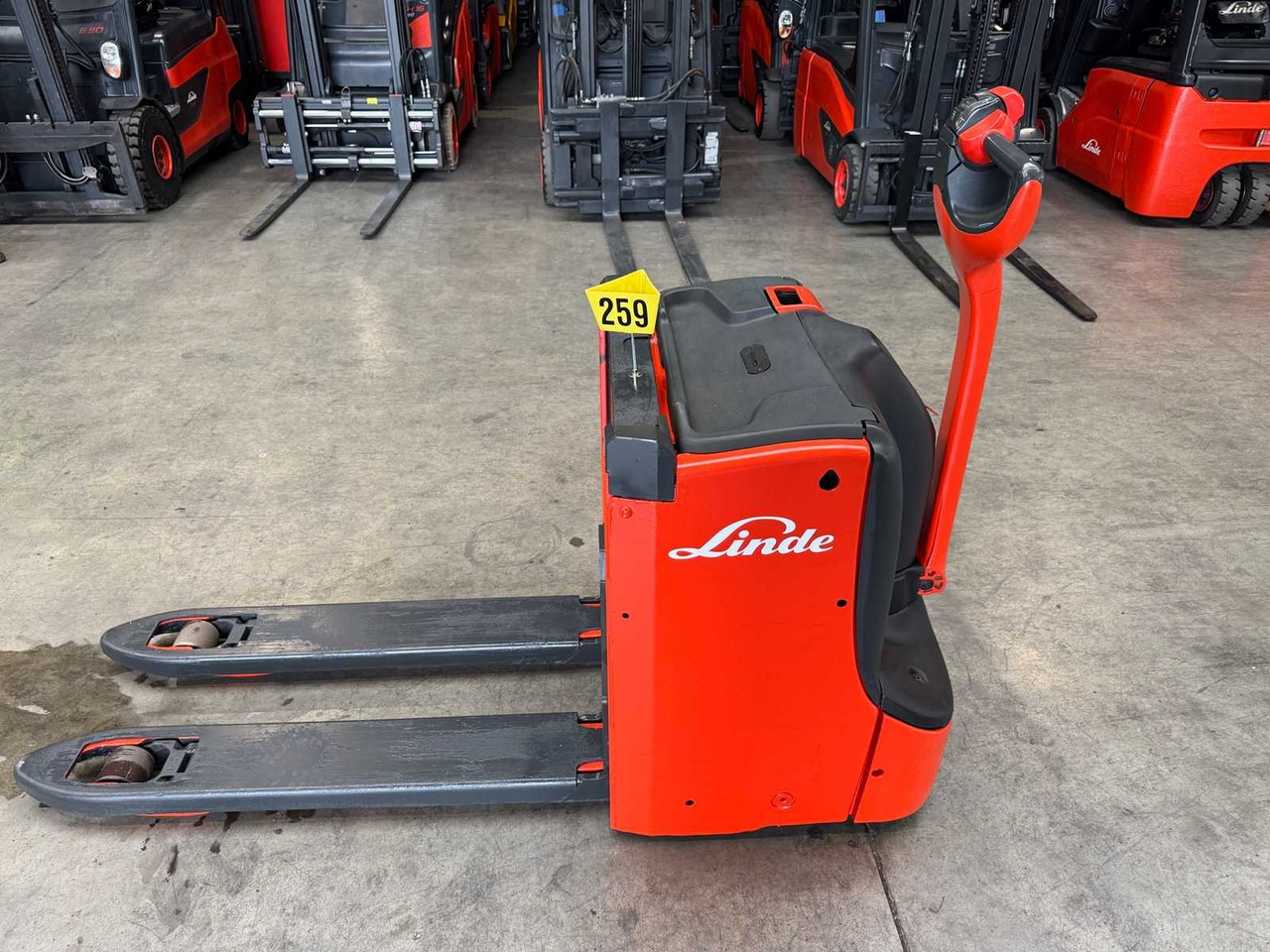 2021 LINDE T16L PALLET TRUCK ANT STACKER INITIAL STROKE 1,675 HOURS - Forklift: gambar 2 2021 LINDE T16L PALLET TRUCK ANT STACKER INITIAL STROKE 1,675 HOURS - Forklift: gambar 2