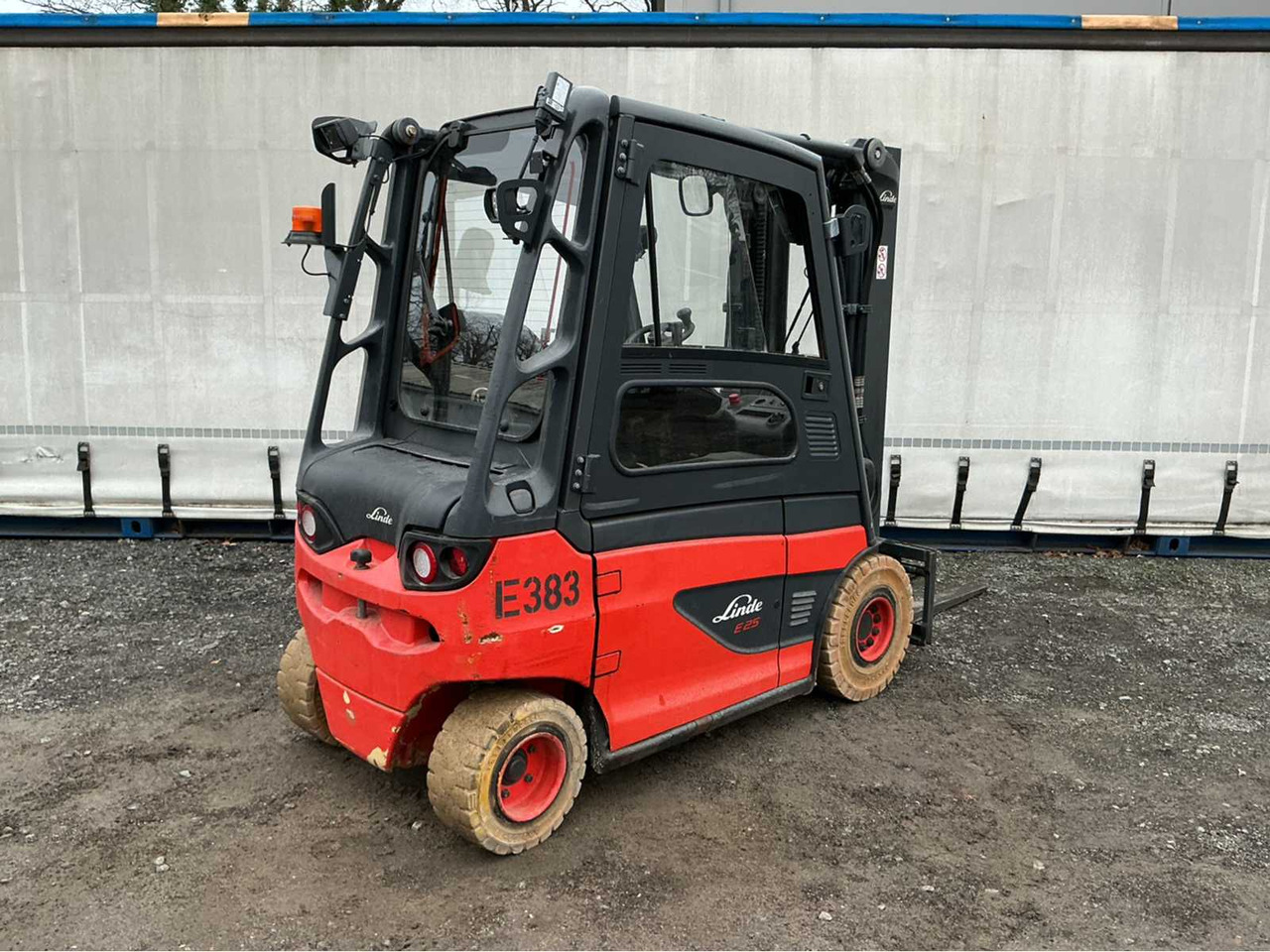 2022 LINDE E25-01 FORKLIFT - Forklift: gambar 3 2022 LINDE E25-01 FORKLIFT - Forklift: gambar 3