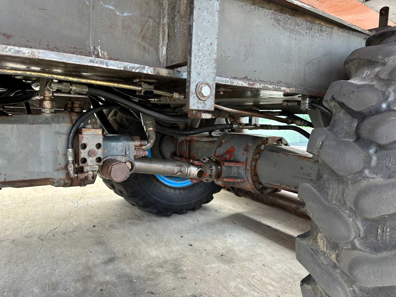 Ekskavator roda ATLAS 1504M: gambar 18